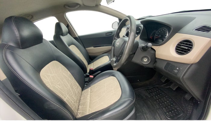 2017 Hyundai Grand i10 MAGNA 1.2 KAPPA VTVT, Petrol, Manual, 82,417 km, Right Side Front Door Cabin