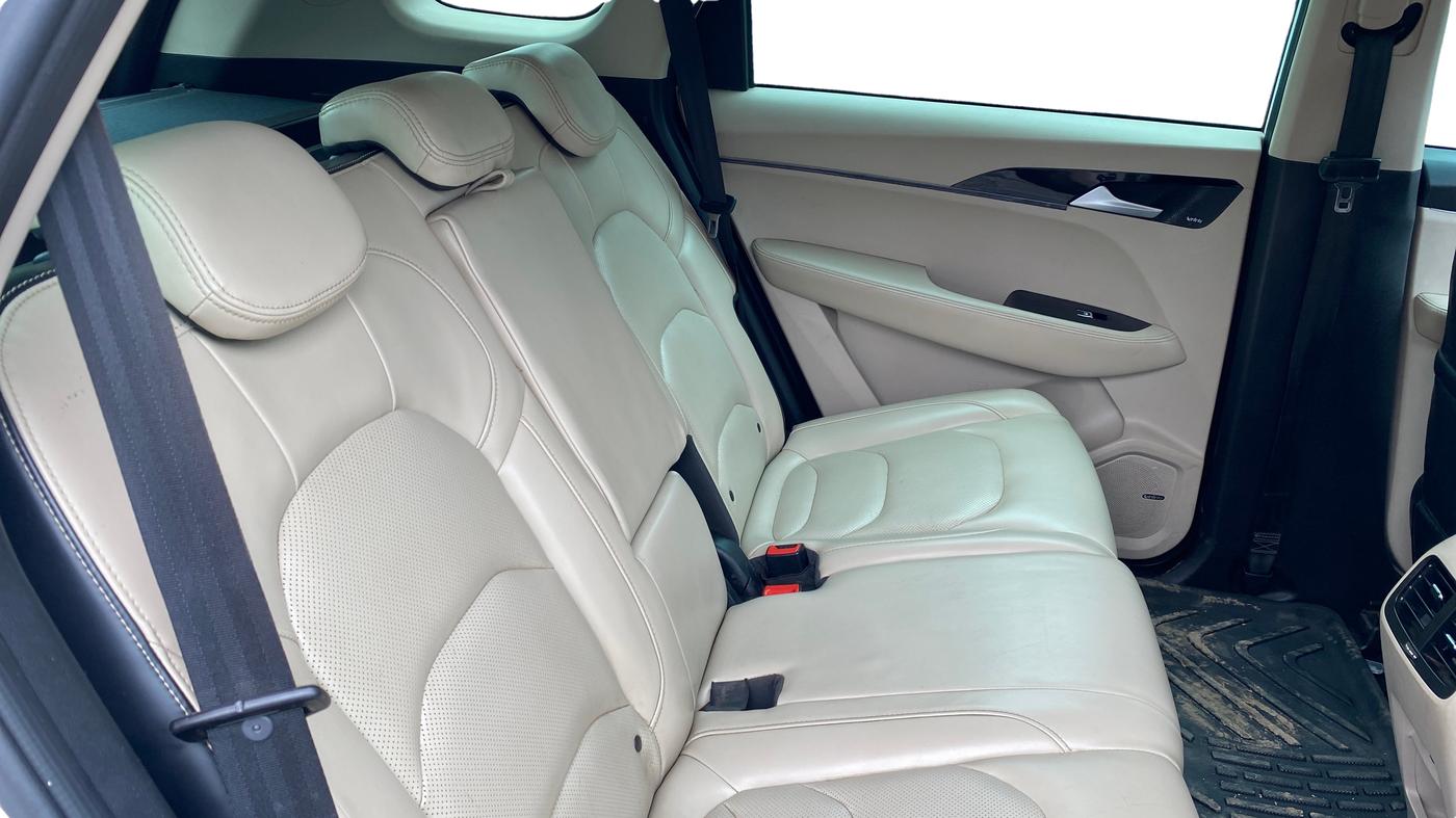 2022 MG HECTOR SMART 1.5 PETROL CVT, Petrol, Automatic, 52,902 km, Right Side Rear Door Cabin