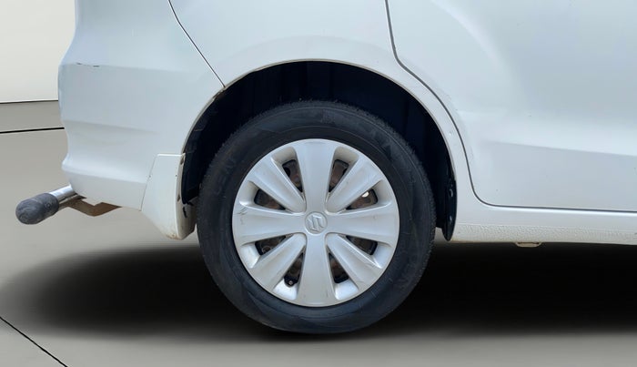 2017 Maruti Ertiga VDI SHVS, Diesel, Manual, 1,28,272 km, Right Rear Wheel
