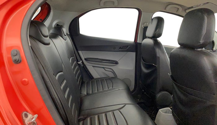 2022 Tata Tiago XT CNG, CNG, Manual, 73,666 km, Right Side Rear Door Cabin