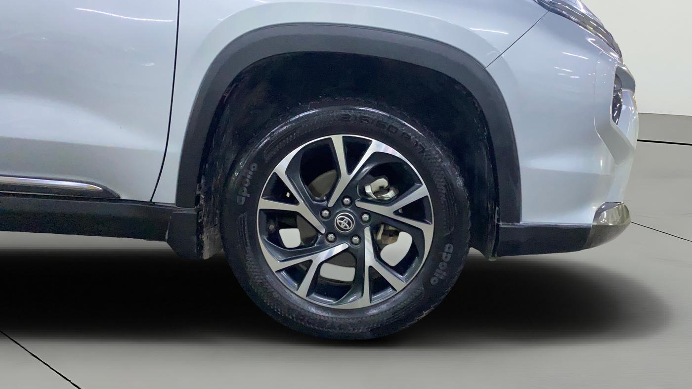 2024 Toyota URBAN CRUISER HYRYDER G NEO DRIVE, Petrol, Manual, 25,213 km, Right Front Wheel