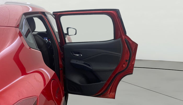 2025 Nissan MAGNITE Acenta B4D 1.0 Petrol AMT, Petrol, Automatic, 731 km, RHS Rear Door