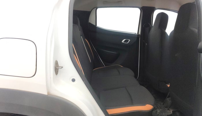 2021 Renault Kwid CLIMBER 1.0 AMT (O), Petrol, Automatic, 28,242 km, Right Side Rear Door Cabin