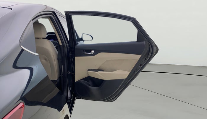 2022 Hyundai Verna SX 1.5 VTVT, Petrol, Manual, 67,082 km, RHS Rear Door