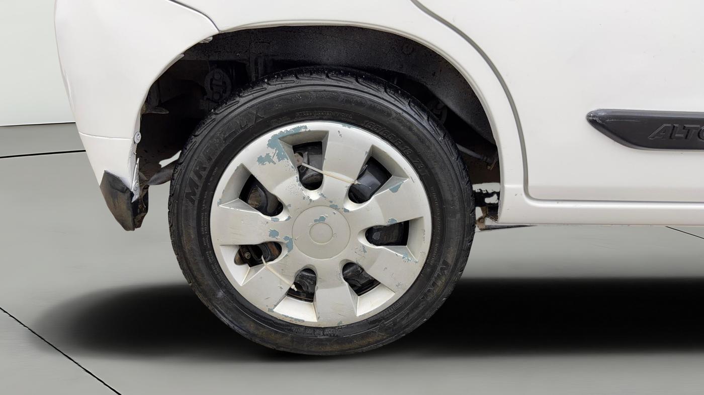 2014 Maruti Alto K10 VXI, Petrol, Manual, 99,912 km, Right Rear Wheel