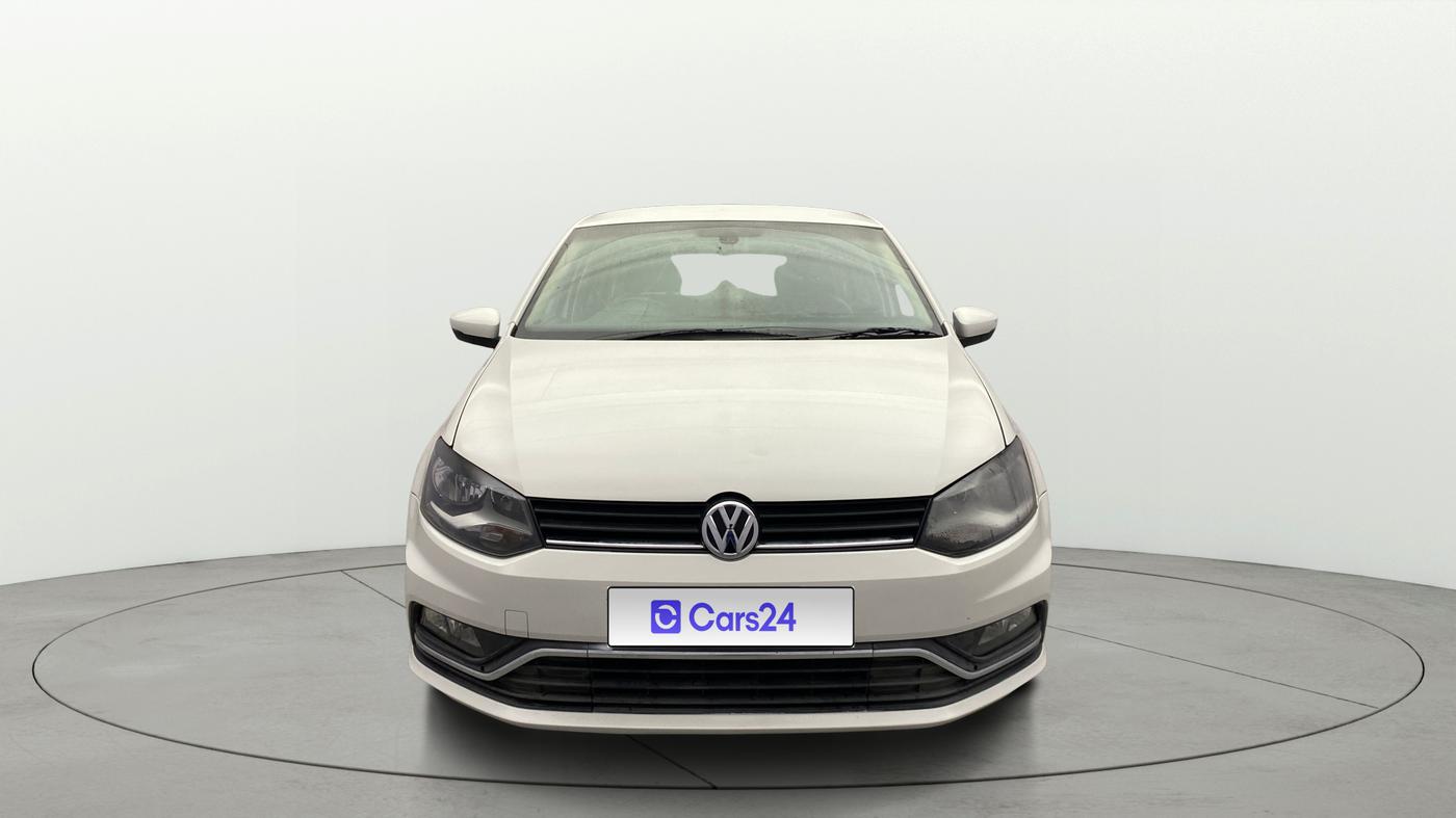 2016 Volkswagen Ameo HIGHLINE1.2L, Petrol, Manual, 70,200 km, Front