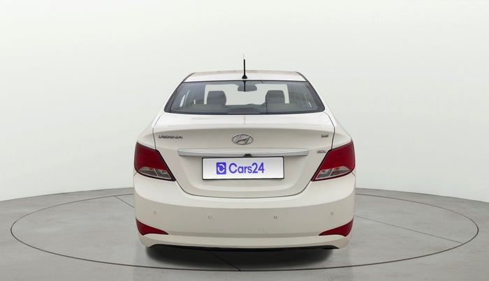 2015 Hyundai Verna FLUIDIC 4S 1.6 VTVT SX, Petrol, Manual, 51,899 km, Back/Rear