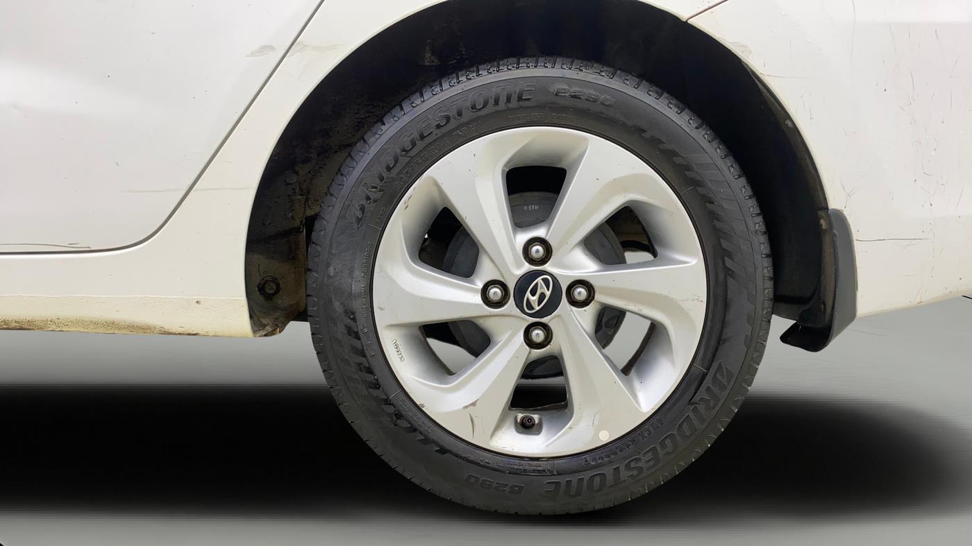 2019 Hyundai Xcent SX 1.2, CNG, Manual, 1,30,952 km, Left Rear Wheel
