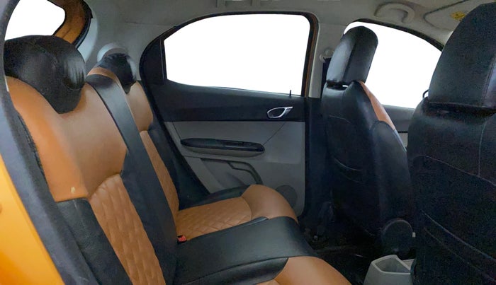 2016 Tata Tiago XZ PETROL, CNG, Manual, 40,442 km, Right Side Rear Door Cabin