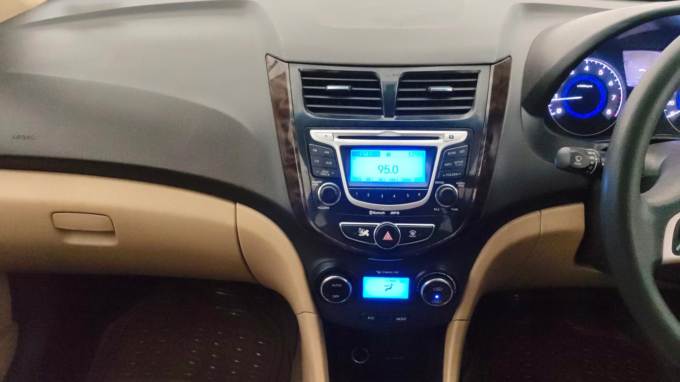 2013 Hyundai Verna FLUIDIC 1.6 VTVT SX, Petrol, Manual, 59,880 km, Air Conditioner