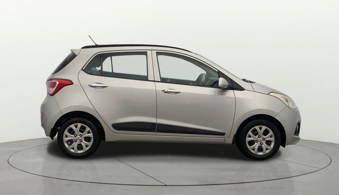 2015 Hyundai Grand i10 SPORTZ 1.2 KAPPA VTVT, Petrol, Manual, 5,592 km, Right Side View