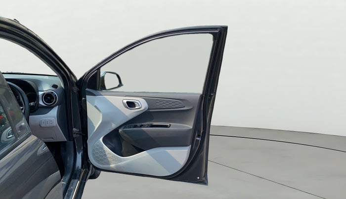 2023 Hyundai GRAND I10 NIOS SPORTZ 1.2 KAPPA VTVT CNG, CNG, Manual, 83,091 km, RHS Front Door