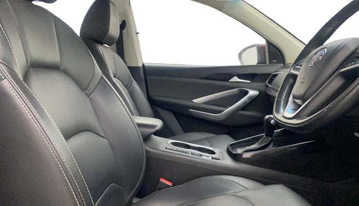 2019 MG HECTOR SHARP 1.5 DCT PETROL, Petrol, Automatic, 73,759 km, Right Side Front Door Cabin