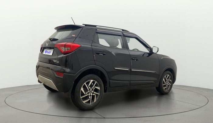 2022 Mahindra XUV300 W8 (O) 1.2 PETROL, Petrol, Manual, 47,398 km, Right Back Diagonal