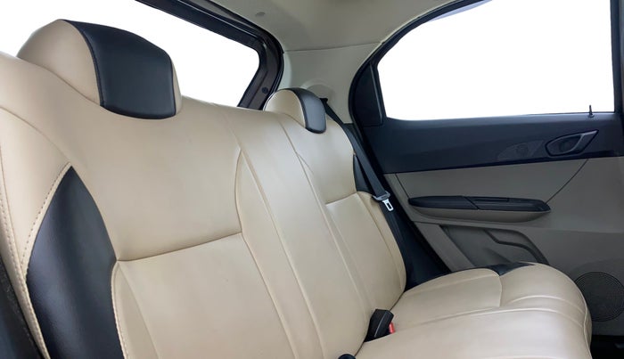 2016 Tata Tiago XT PETROL, Petrol, Manual, 25,136 km, Right Side Rear Door Cabin