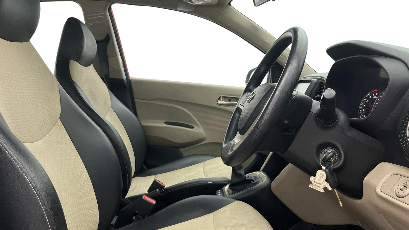 2019 Hyundai NEW SANTRO SPORTZ MT, Petrol, Manual, 18,703 km, Right Side Front Door Cabin