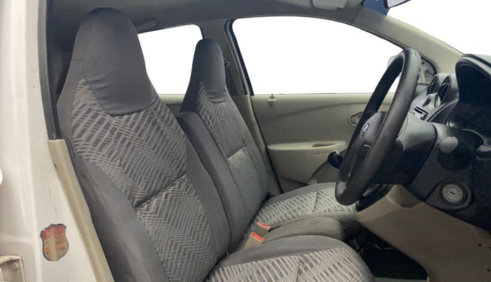 2016 Datsun Go T, Petrol, Manual, 1,25,922 km, Right Side Front Door Cabin