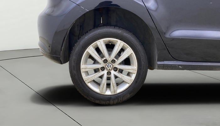 2014 Volkswagen Polo HIGHLINE1.2L, Petrol, Manual, 44,090 km, Right Rear Wheel