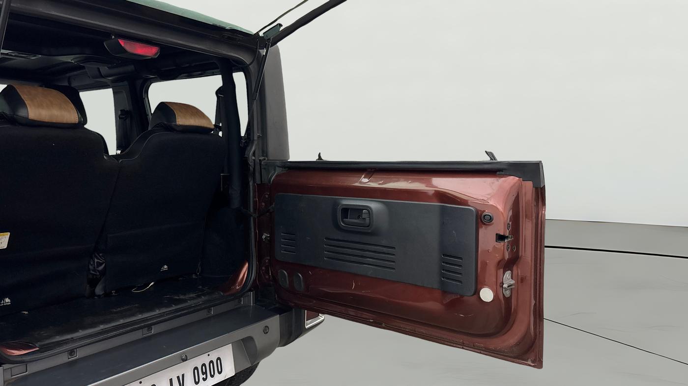 2021 Mahindra Thar LX PETROL HT 4WD AT, Petrol, Automatic, 49,050 km, Boot Door Open