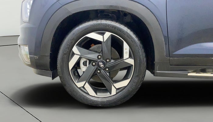2022 Hyundai ALCAZAR PLATINUM(O) 7STR 1.5 AT, Diesel, Automatic, 36,240 km, Left Front Wheel