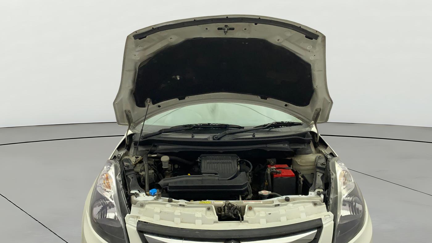 2015 Maruti Swift Dzire ZXI, Petrol, Manual, 1,05,566 km, Open Bonet