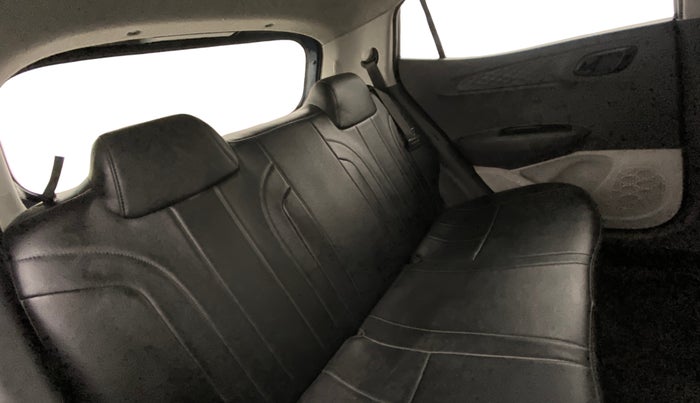 2021 Hyundai GRAND I10 NIOS MAGNA AMT 1.2 KAPPA VTVT, Petrol, Automatic, 1,00,812 km, Right Side Rear Door Cabin