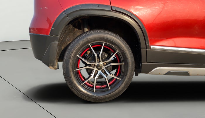 2018 Maruti Vitara Brezza ZDI PLUS AMT, Diesel, Automatic, 1,01,558 km, Right Rear Wheel