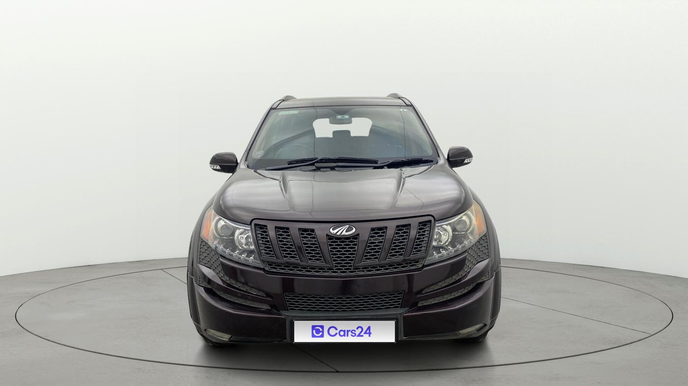 2015 Mahindra XUV500 W8, Diesel, Manual, 92,368 km, Front