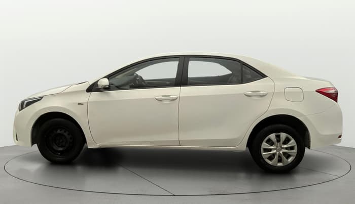 2014 Toyota Corolla Altis J PETROL, Petrol, Manual, 1,04,461 km, Left Side