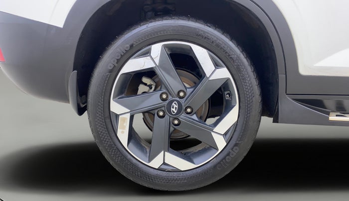 2022 Hyundai ALCAZAR PLATINUM(O) 7STR 1.5 AT, Diesel, Automatic, 55,307 km, Right Rear Wheel