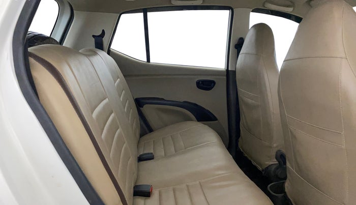 2014 Hyundai i10 MAGNA 1.1, CNG, Manual, 27,578 km, Right Side Rear Door Cabin