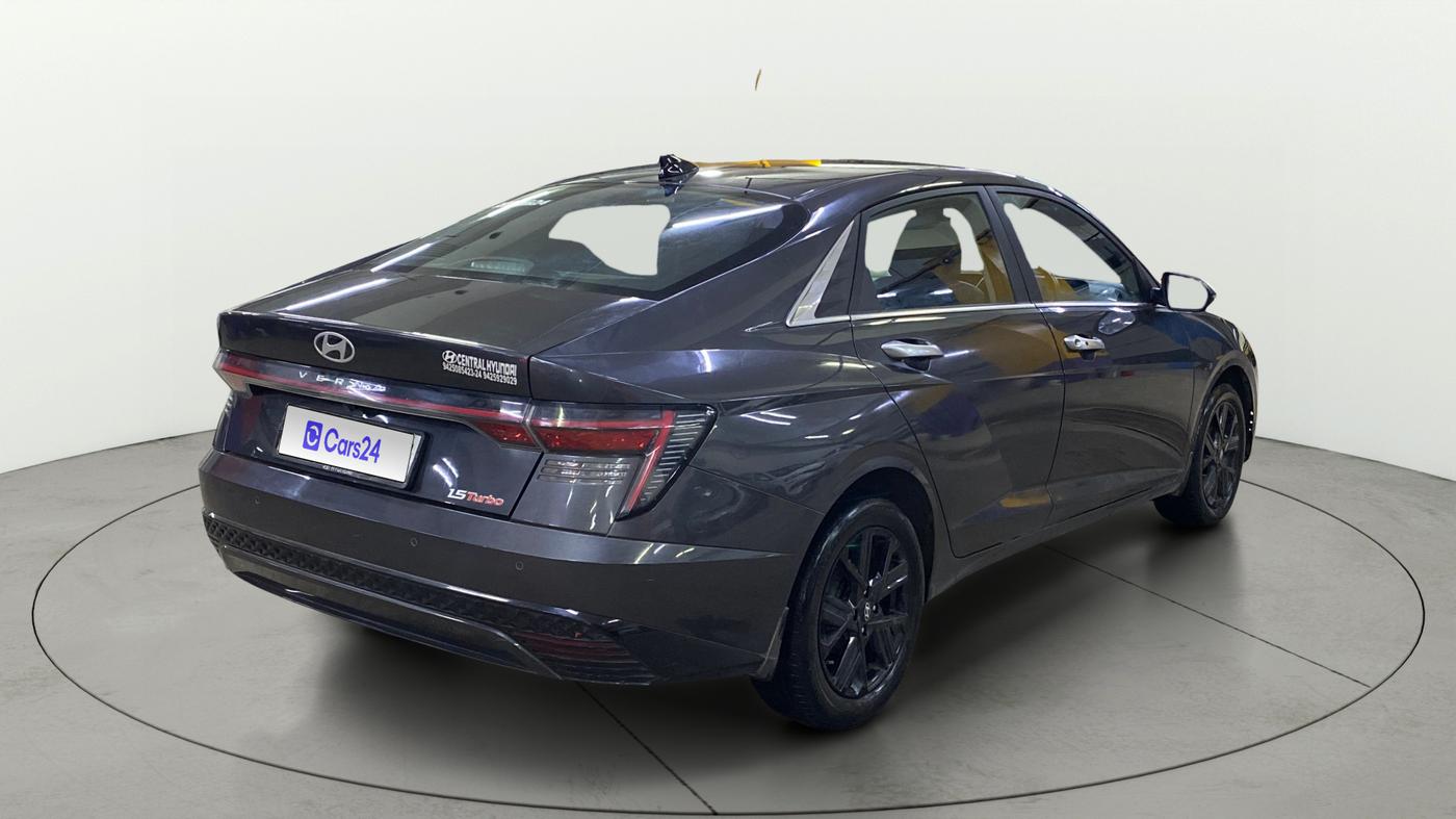 2023 Hyundai Verna SX (O) 1.5 TURBO PETROL MT, Petrol, Manual, 33,313 km, Right Back Diagonal