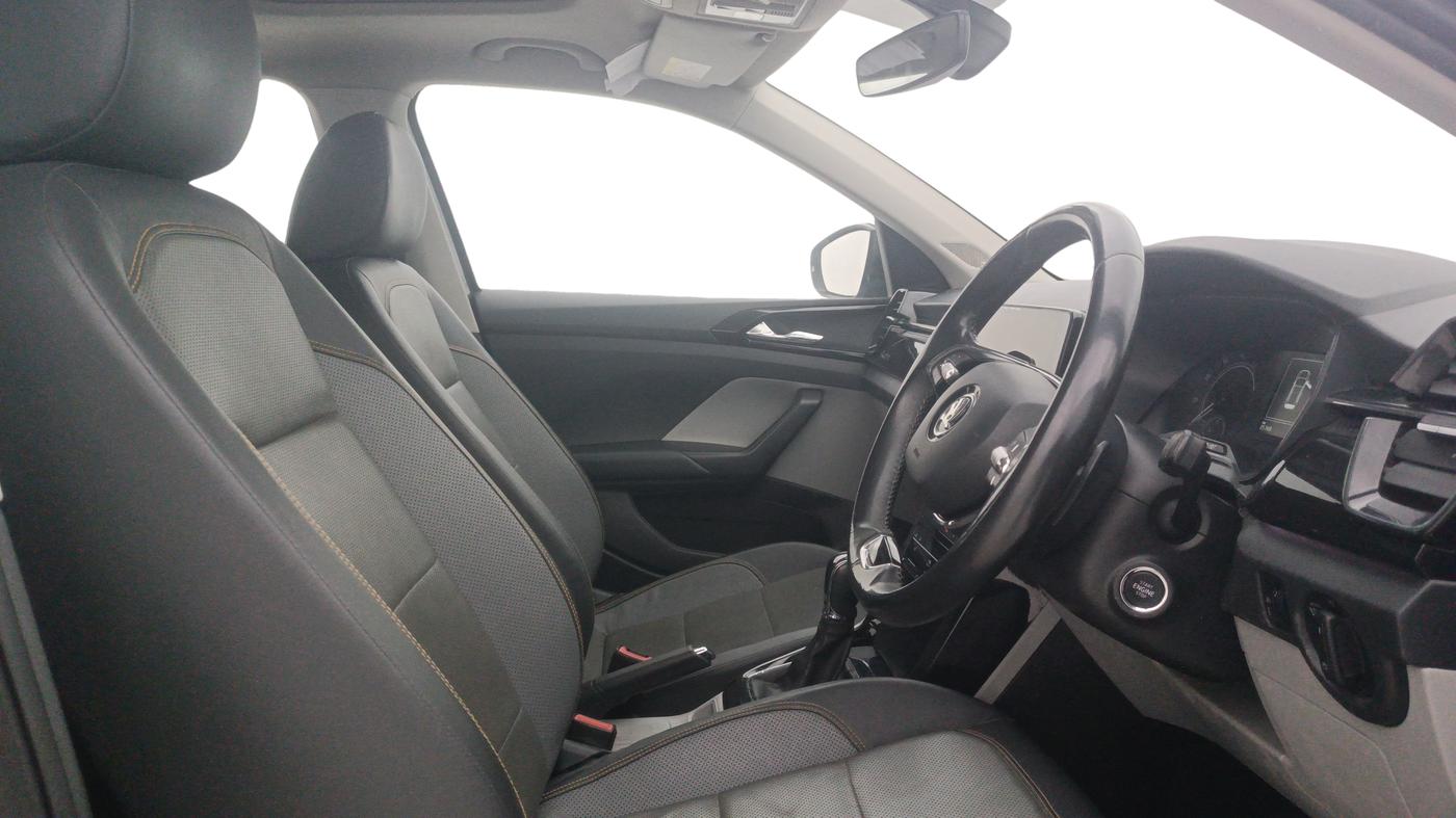2021 Skoda KUSHAQ STYLE 1.5L TSI DSG, Petrol, Automatic, 85,768 km, Right Side Front Door Cabin