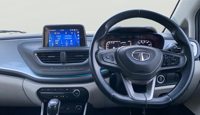 2022 Tata ALTROZ XZA, Petrol, Automatic, 41,234 km, Steering Wheel Close Up