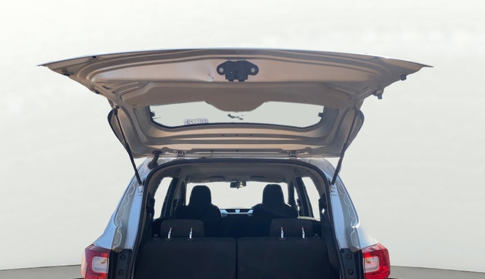 2020 Renault TRIBER RXZ, Petrol, Manual, 40,968 km, Boot Door Open