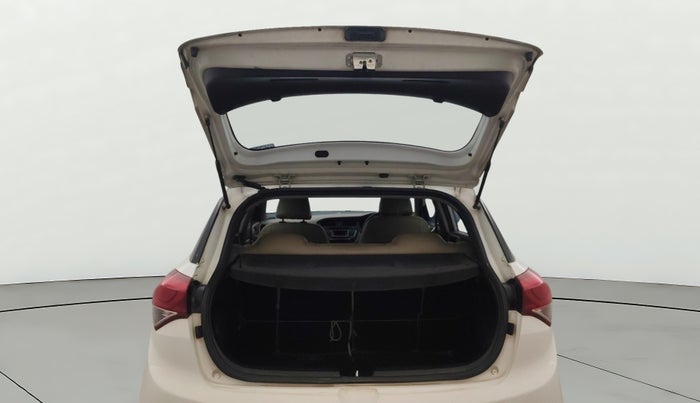 2016 Hyundai Elite i20 SPORTZ 1.2, Petrol, Manual, 58,206 km, Boot Door Open