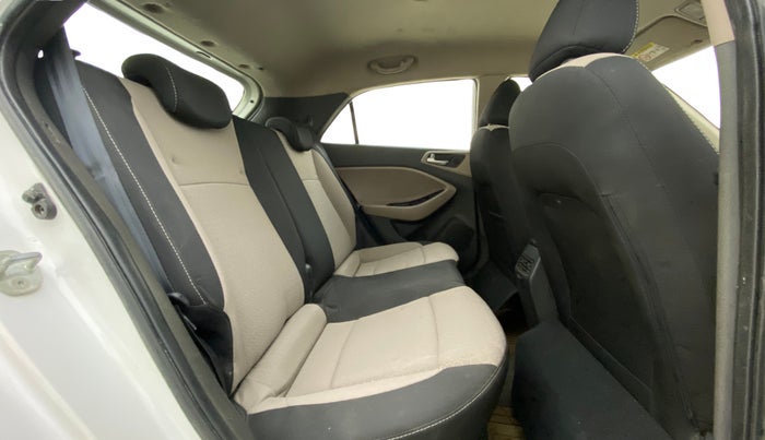 2014 Hyundai Elite i20 ASTA 1.2, Petrol, Manual, 76,075 km, Right Side Rear Door Cabin