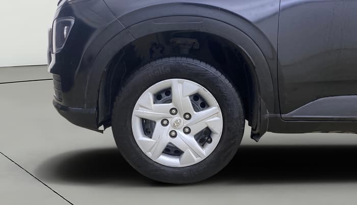 2022 Hyundai VENUE SX 1.2 PETROL, Petrol, Manual, 69,391 km, Left Front Wheel
