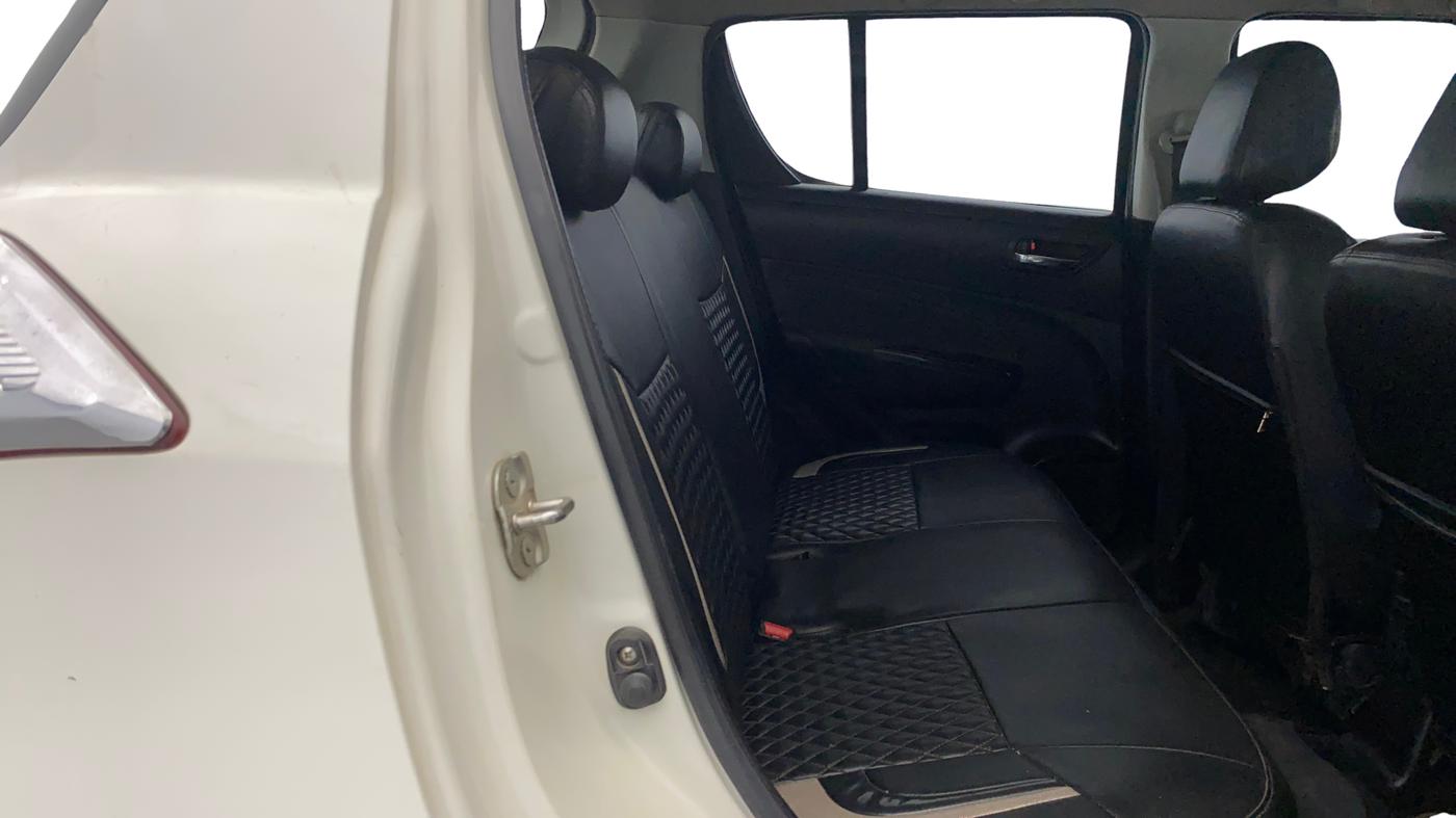 2017 Maruti Swift VDI (O), Diesel, Manual, 76,874 km, Right Side Rear Door Cabin