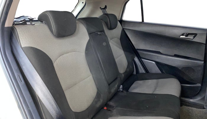 2017 Hyundai Creta SX PLUS 1.6 PETROL, Petrol, Manual, 85,967 km, Right Side Rear Door Cabin