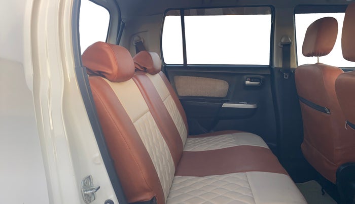 2015 Maruti Wagon R 1.0 VXI, Petrol, Manual, 71,933 km, Right Side Rear Door Cabin