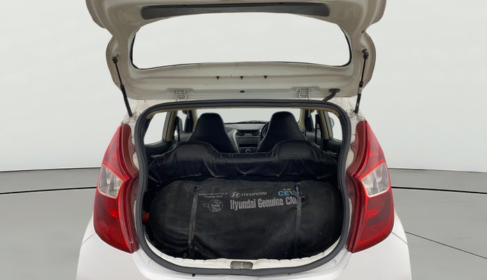 2016 Hyundai Eon ERA +, CNG, Manual, 72,814 km, Boot Open Zoomed View