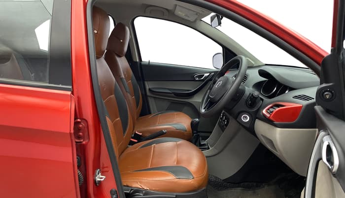 2018 Tata Tiago XZ PETROL, Petrol, Manual, 65,737 km, Right Side Front Door Cabin