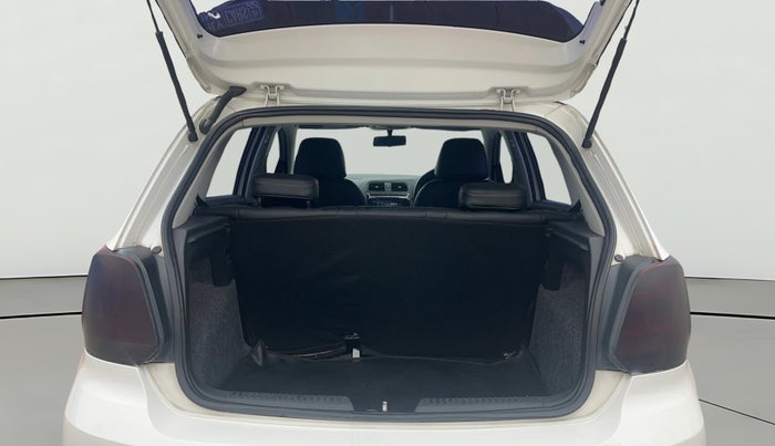 2018 Volkswagen Polo COMFORTLINE 1.0L MPI, Petrol, Manual, 1,38,642 km, Boot Open Zoomed View