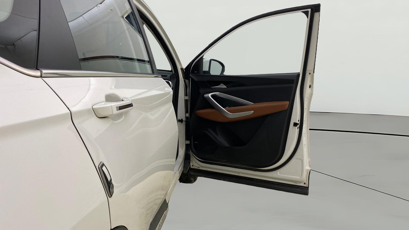 2021 MG HECTOR PLUS SHARP 1.5 PETROL TURBO CVT 6-STR, Petrol, Automatic, 79,593 km, RHS Front Door