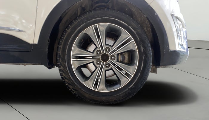 2017 Hyundai Creta SX PLUS 1.6 PETROL DUAL TONE, Petrol, Manual, 37,014 km, Right Front Wheel