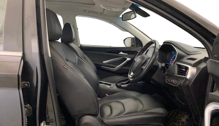 2020 MG HECTOR SHARP 1.5 DCT PETROL, Petrol, Automatic, 67,848 km, Right Side Front Door Cabin