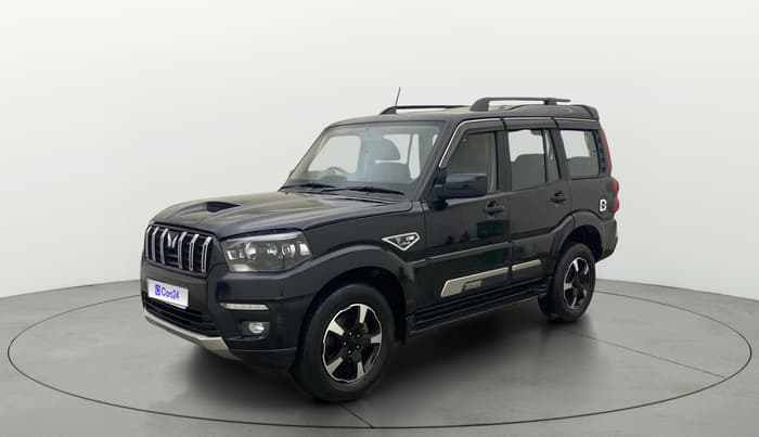 2024 Mahindra SCORPIO CLASSIC S11 7STR, Diesel, Manual, 32,413 km, Left Front Diagonal