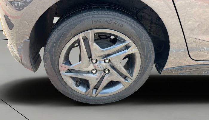 2023 Hyundai NEW I20 Sportz 1.2 IVT, Petrol, Automatic, 59,179 km, Right Rear Wheel