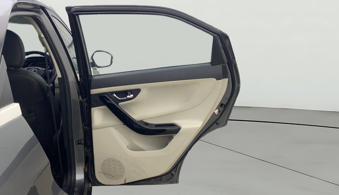 2023 Tata NEXON XZA PLUS SUNROOF PETROL, Petrol, Automatic, 6,087 km, RHS Rear Door